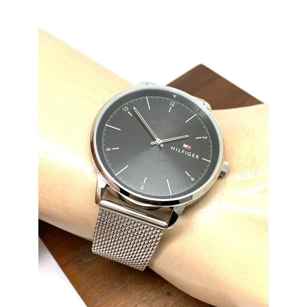 Tommy Hilfiger Men's Watch 1791842 Black Dial Quartz Silver Steel Mesh B…